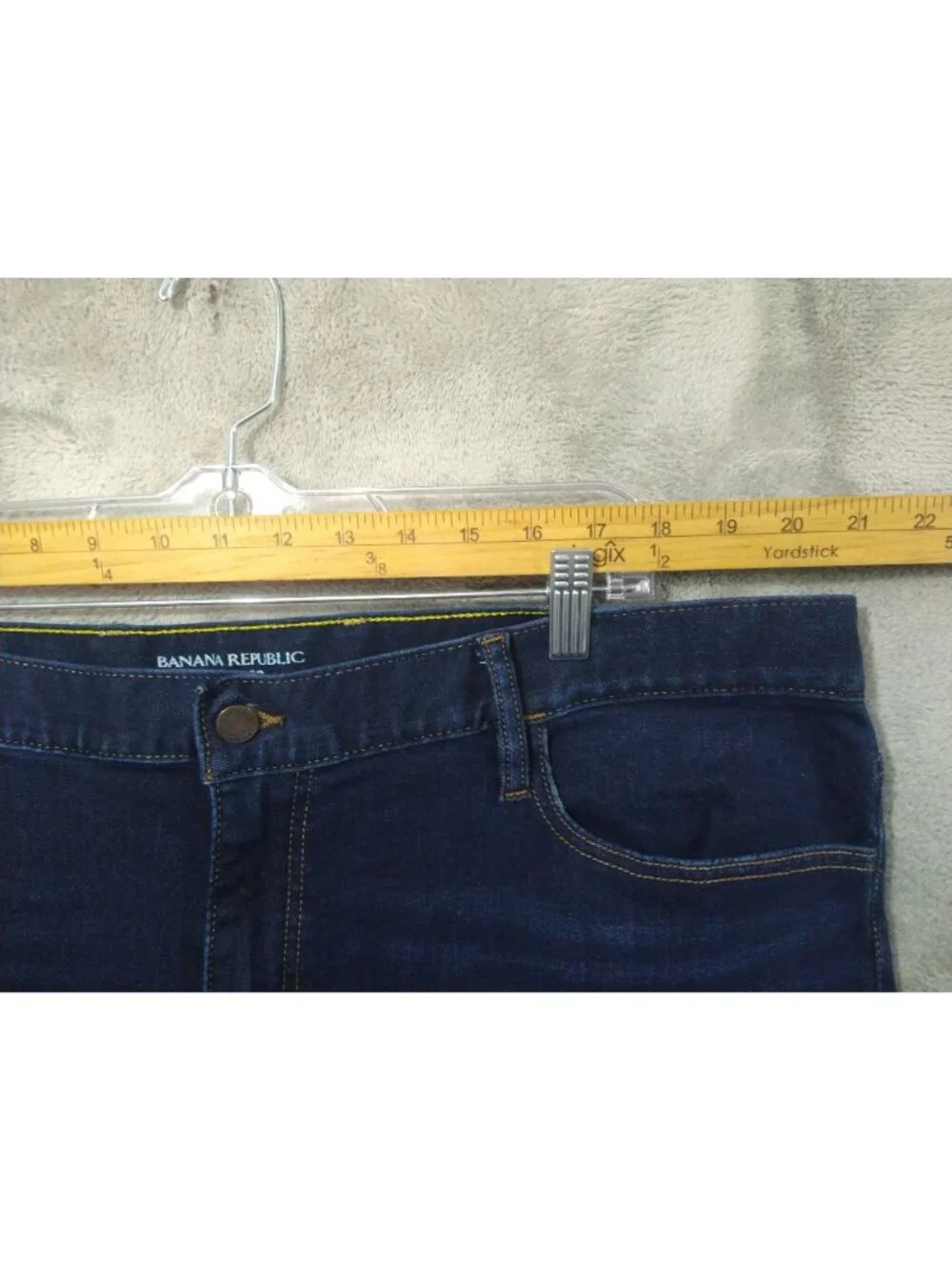 Banana Republic Jeans Mens 42x32 Blue Denim Traveler Slim Fit Stretch Mid Rise